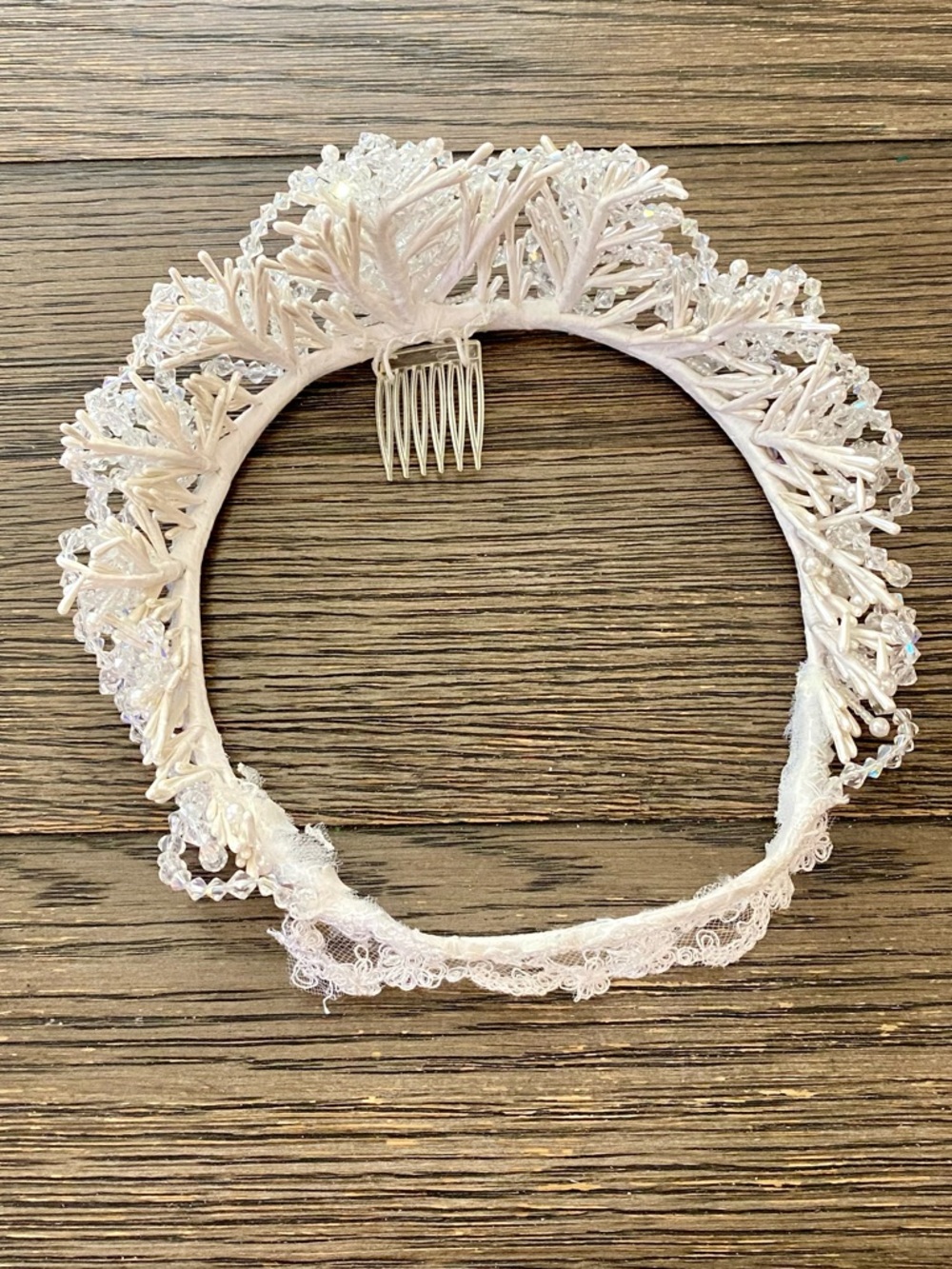Vintage Women's Wedding Tiara White Faux Crystals Pearls Headpiece Bridal 90's - Picture 5 of 7